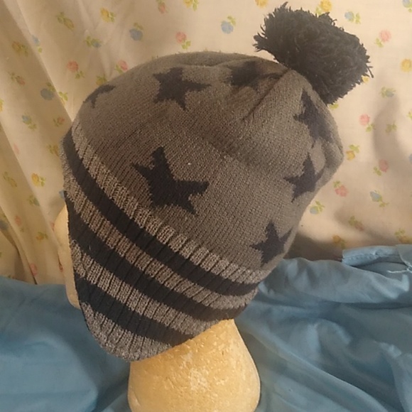 Hat - Picture 4 of 6